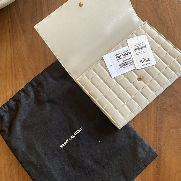 YSL Monogram Flap Clutch Bag in Quilted Smooth Leather - Picture 7 of 13